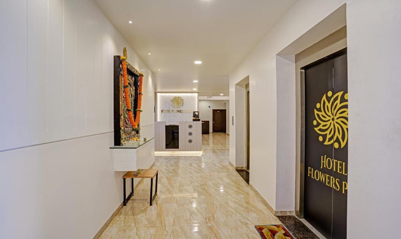 Itsy Hotels Flowers Park Nashik Exterior photo